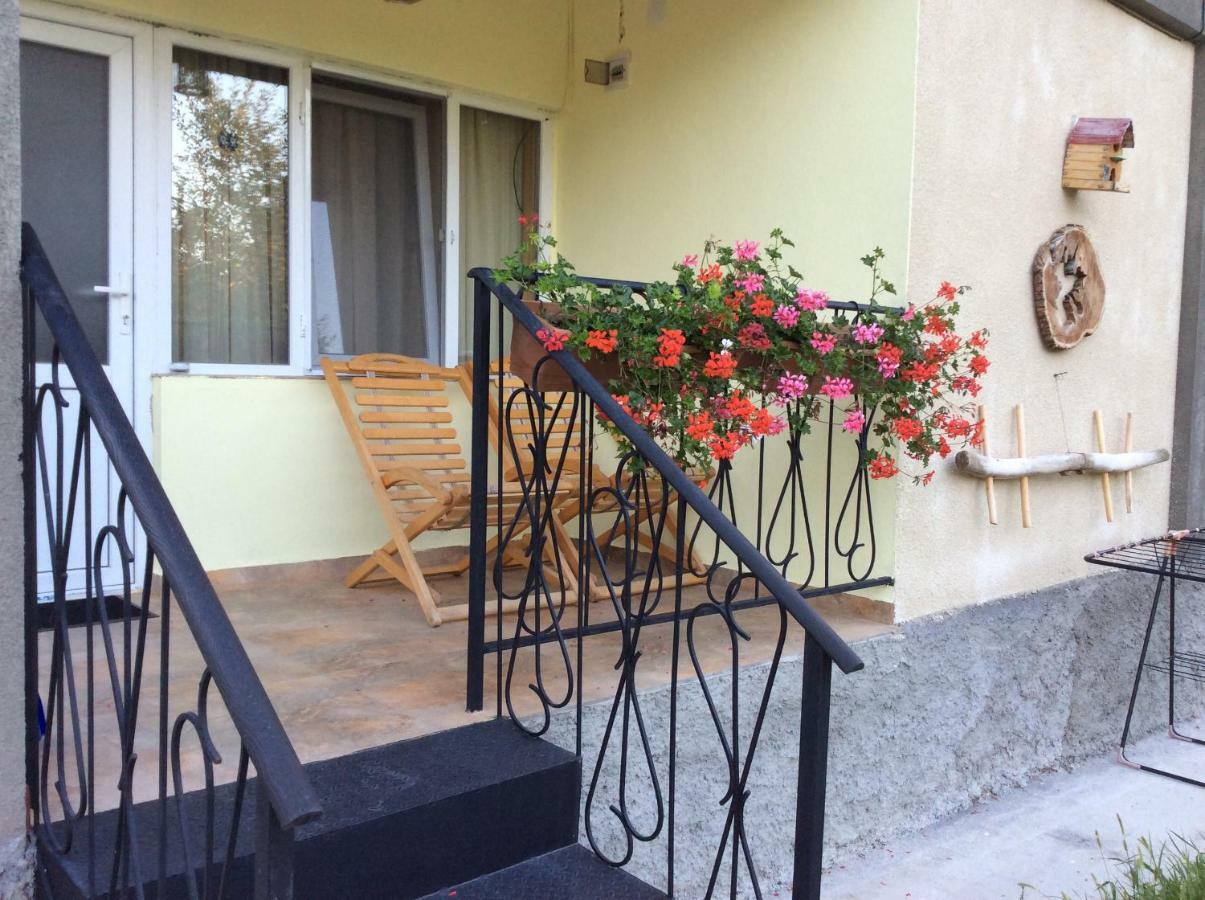 Villa Taripiri Ambrolauri Exterior foto